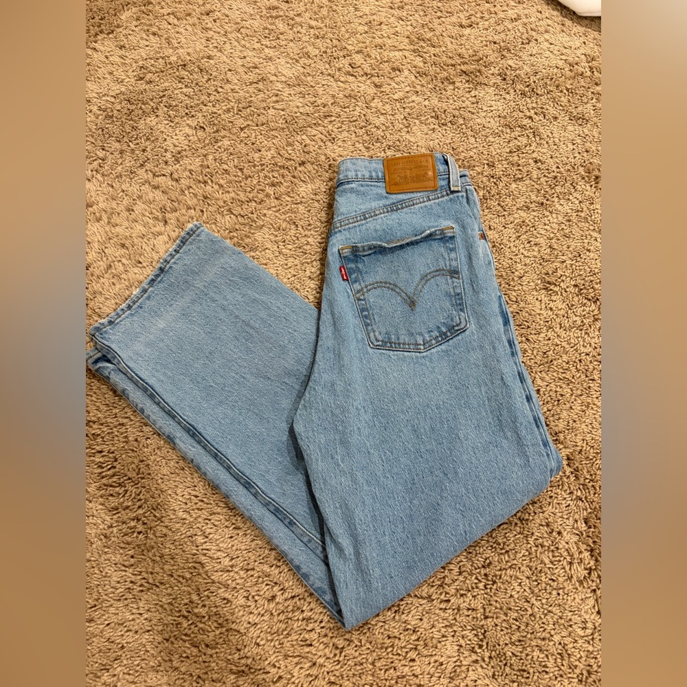 Levi’s Ribcage Straight Ankle Jeans Light Wash Size 28
